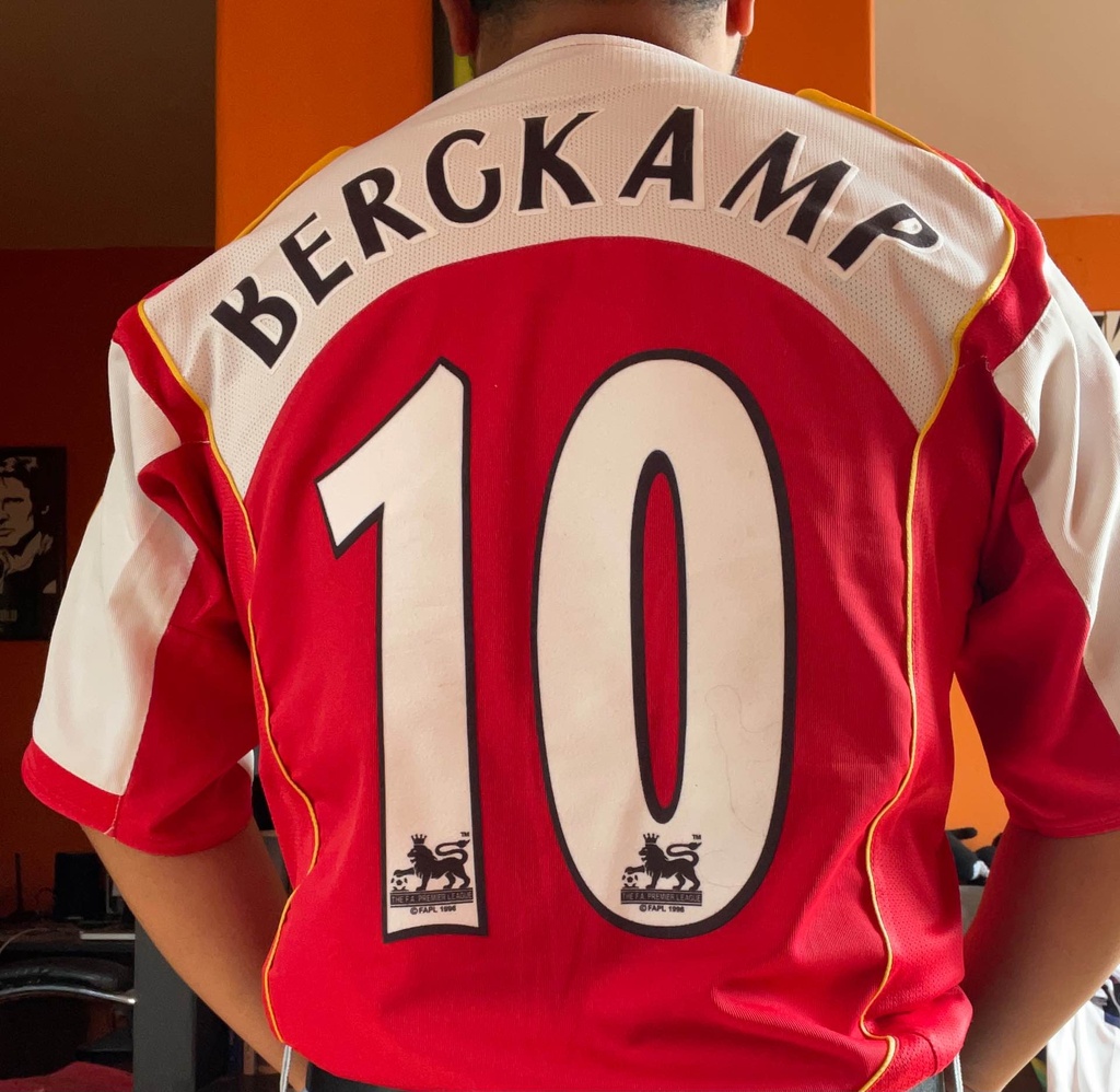 10 - Arsenal - Bergkamp