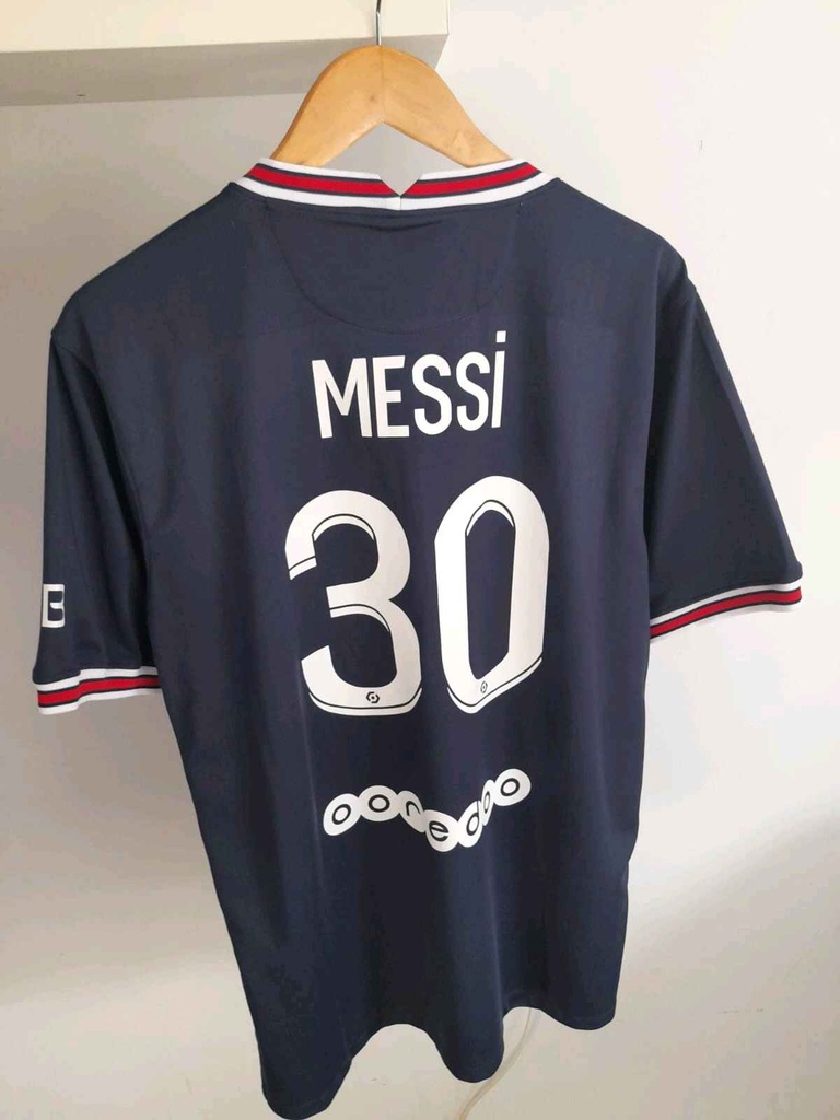30 - PSG - Messi