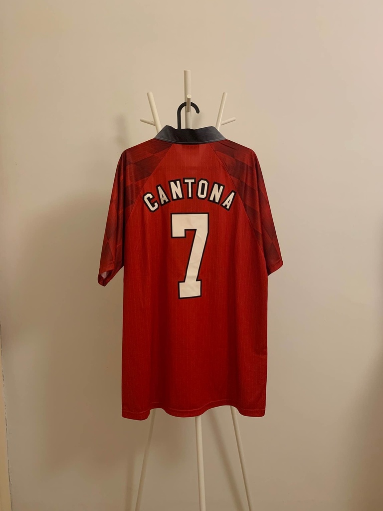 7 - Manchester United - Cantona
