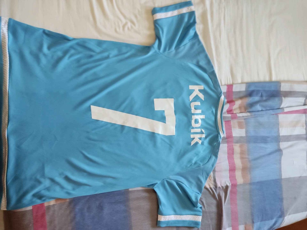 7 - Športový klub Slovan Bratislava futbal, a.s. - Kubík