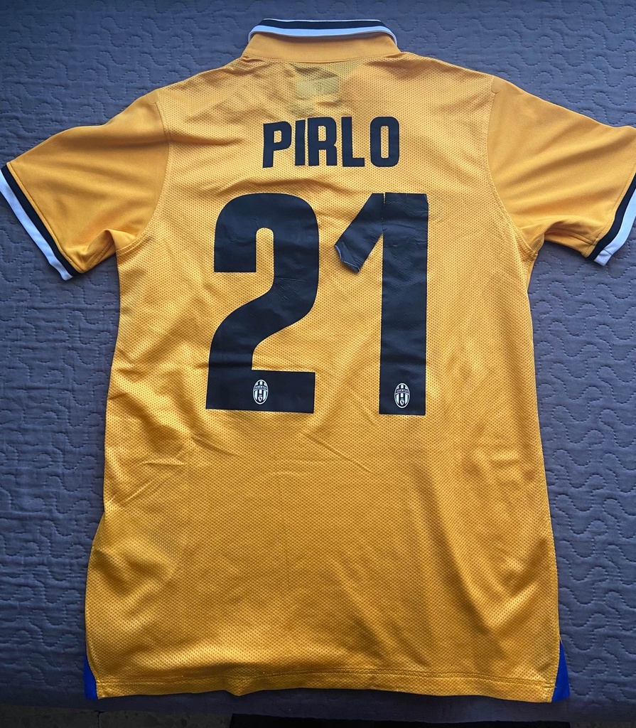 21 - Juventus - Pirlo