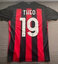 19 - AC Milan - Theo