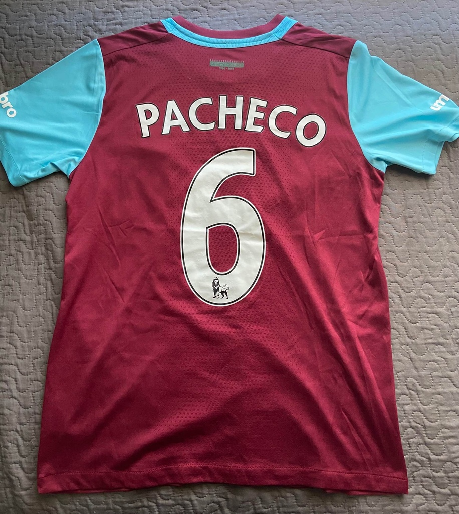 6 - West Ham - Pacheco