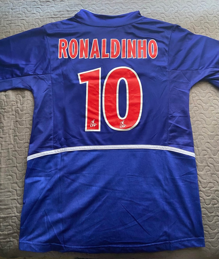 10 - PSG - Ronaldinho
