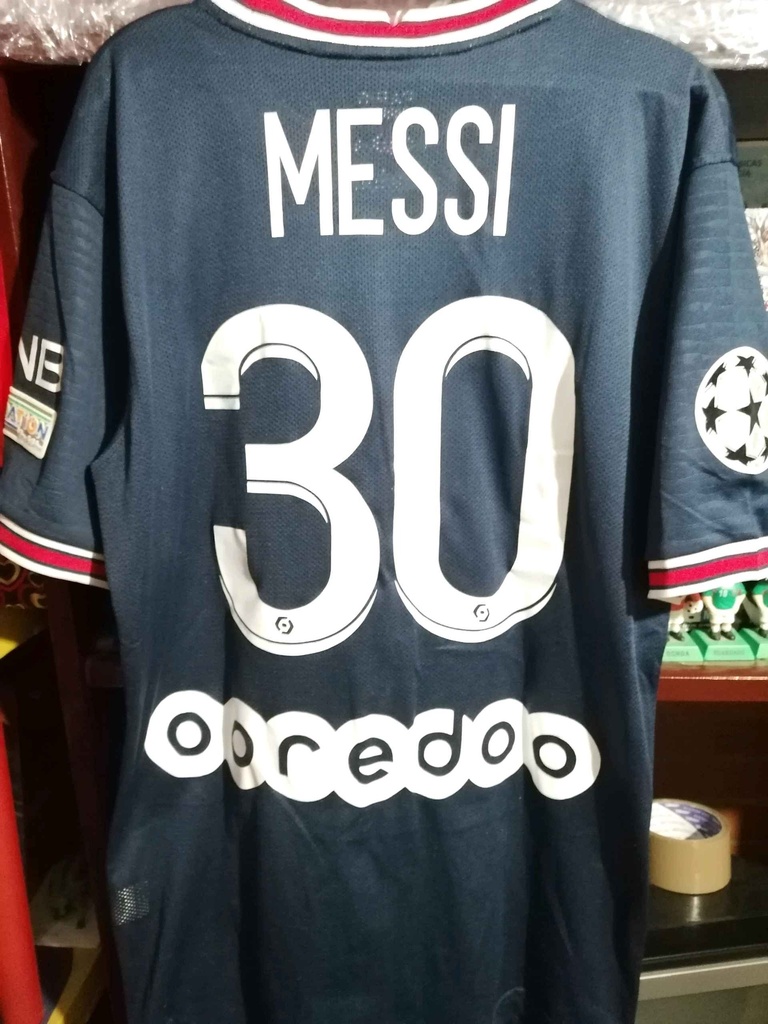 30 - Paris Saint Germain - Messi