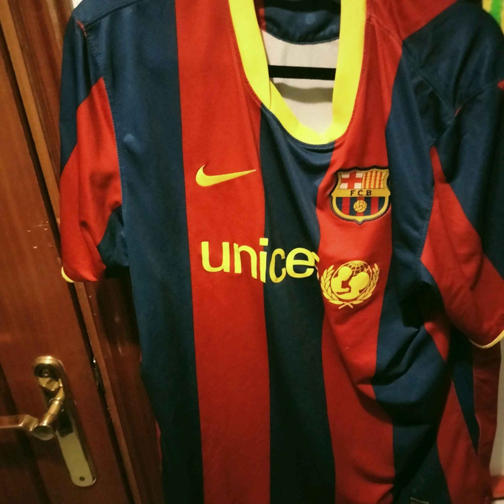 Camiseta sin nombre