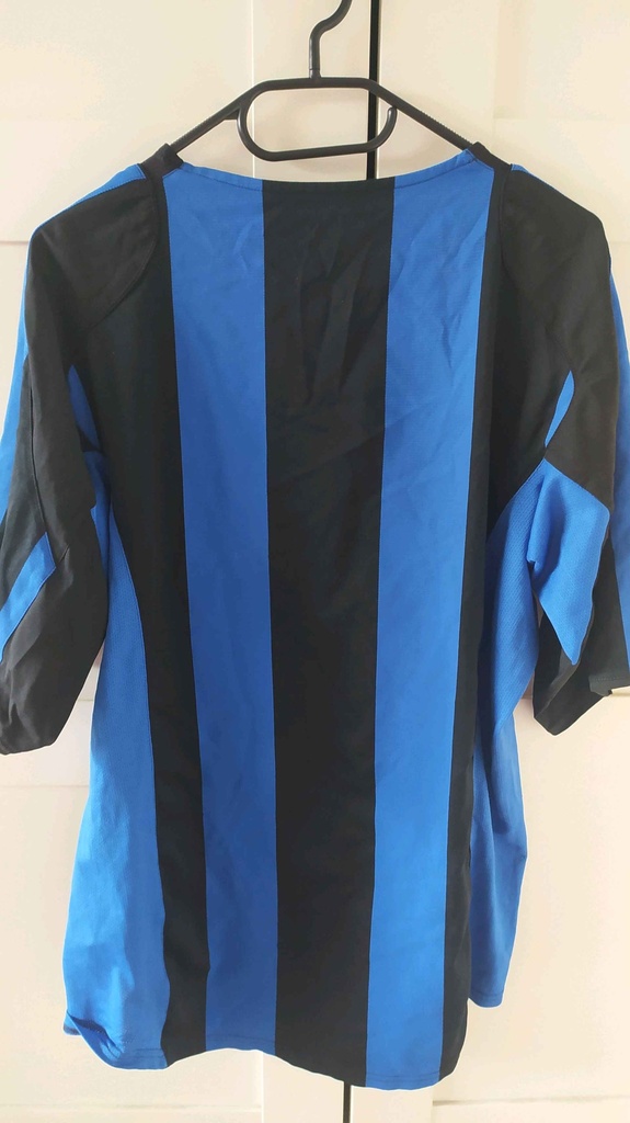 Camiseta sin nombre