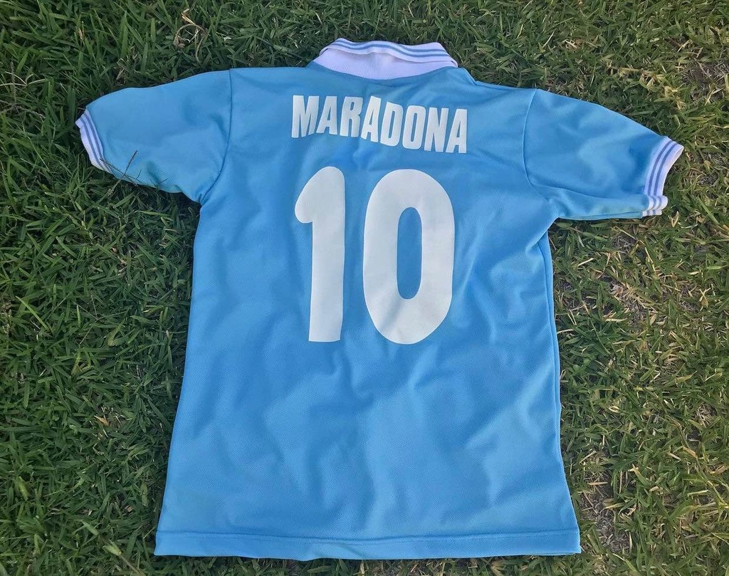 10 - Napoli - Maradona