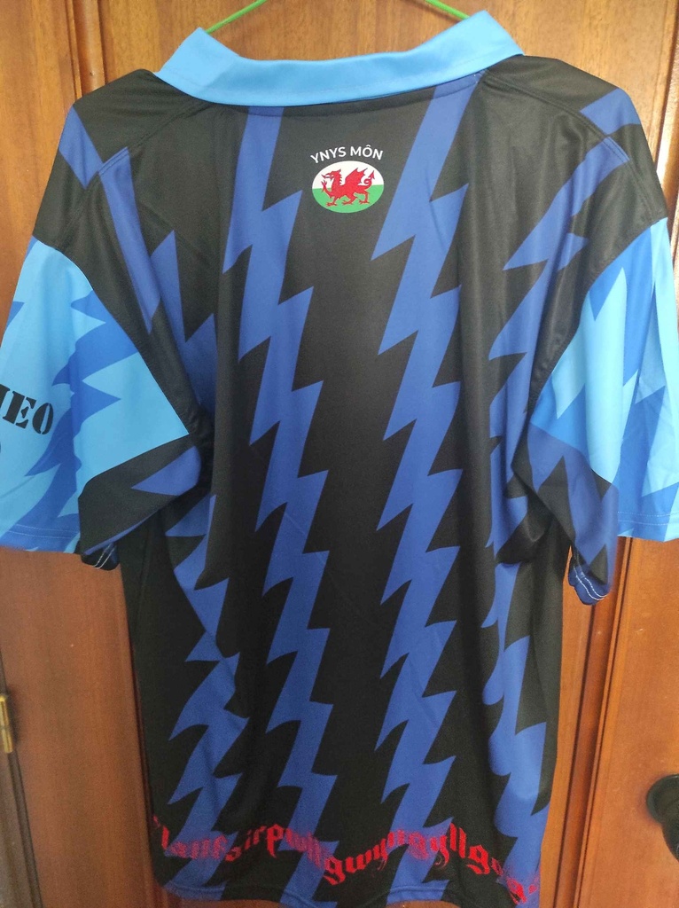 Clwb Pêl Droed Llanfairpwllgwyngyllgogerychwyrndrobwllllantysiliogogogoch Football Club