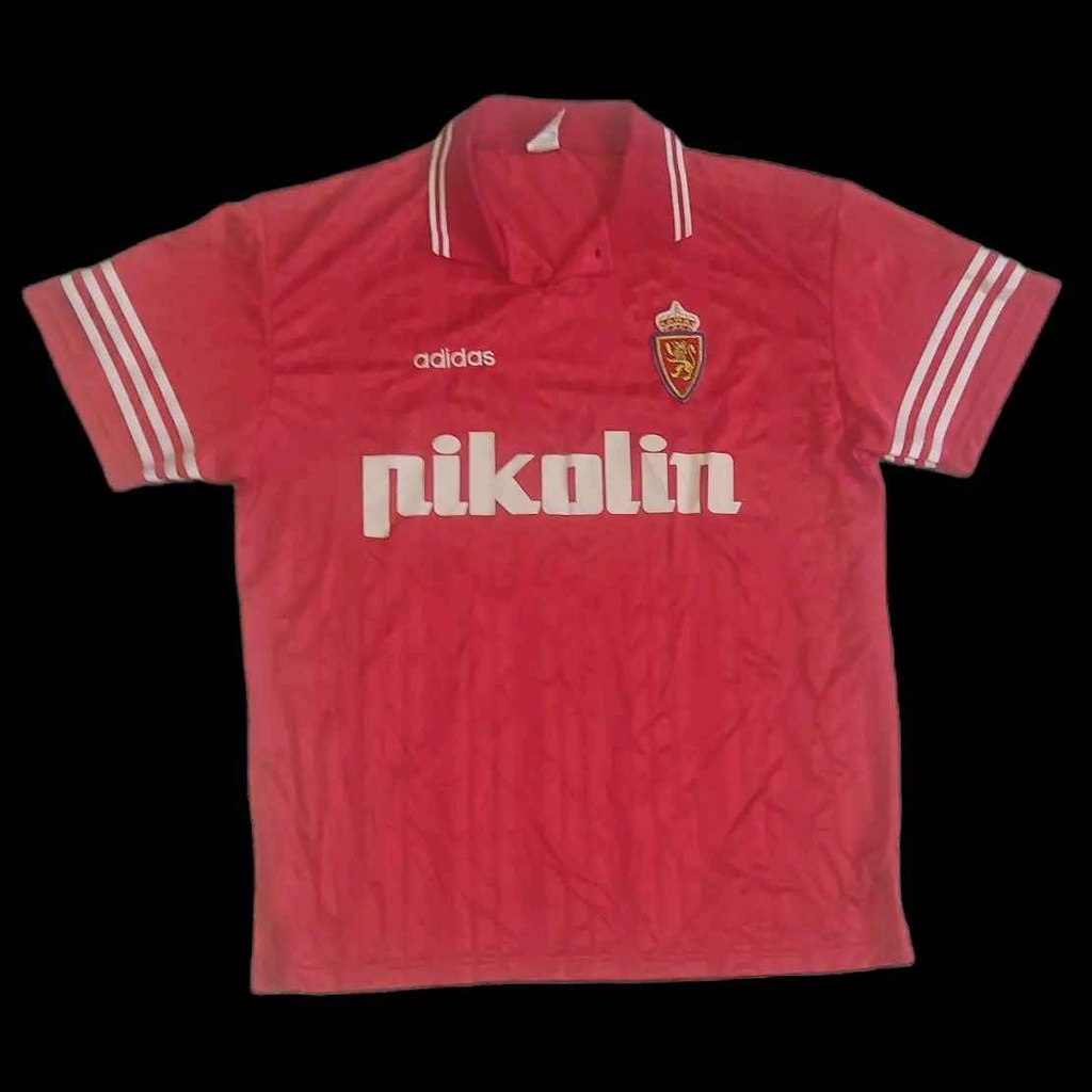 Camiseta sin nombre