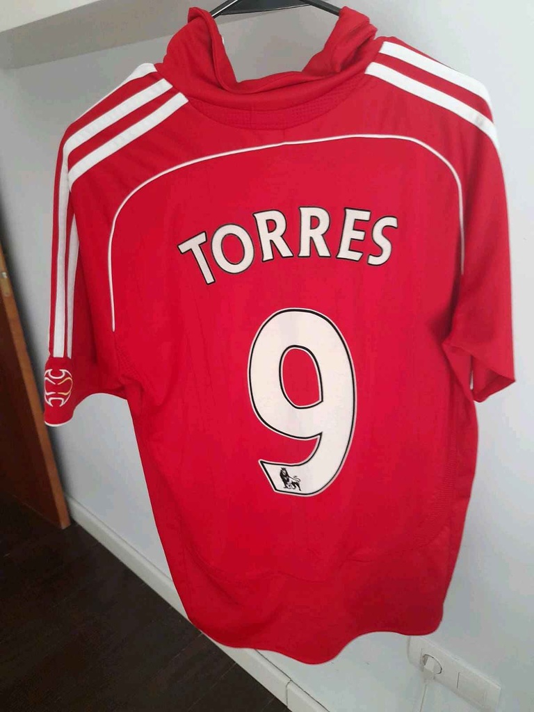 9 - Liverpool - Torres