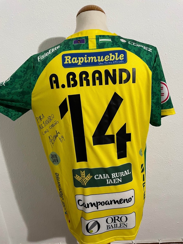 Camiseta sin nombre