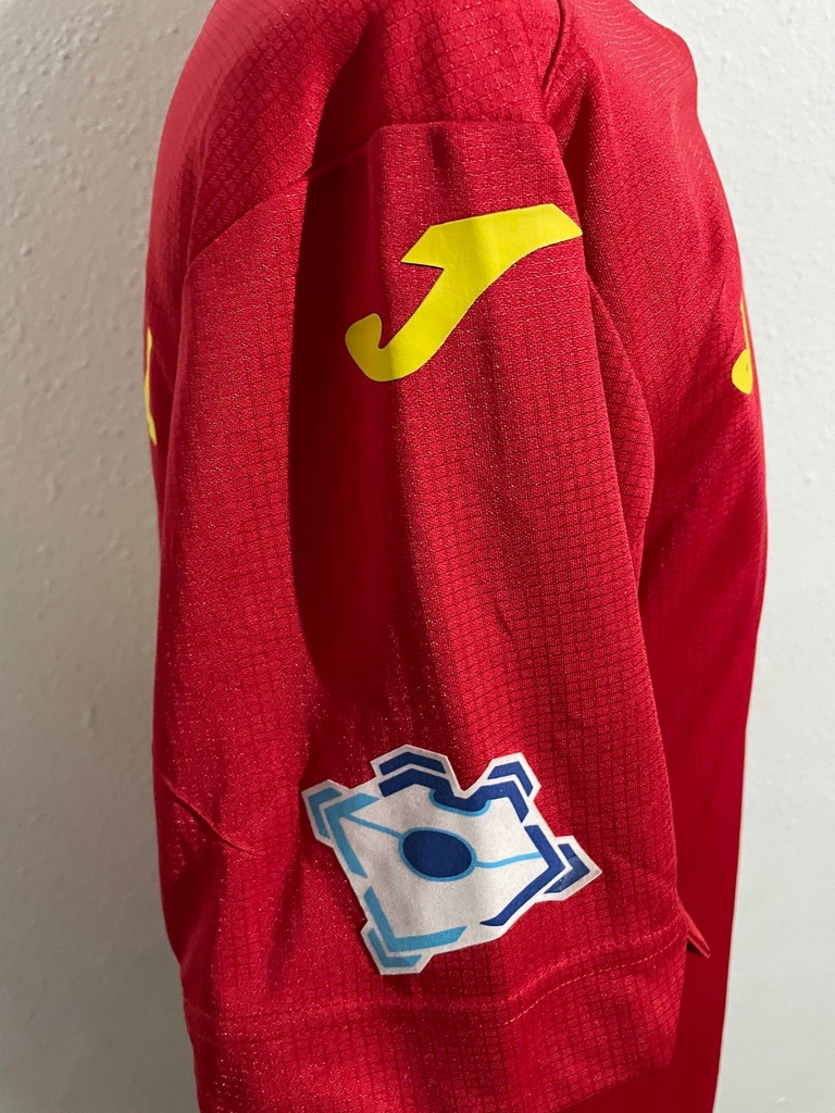 Camiseta sin nombre