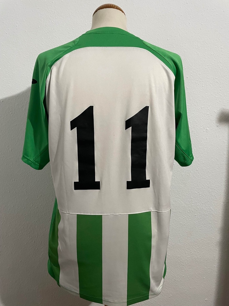Camiseta sin nombre