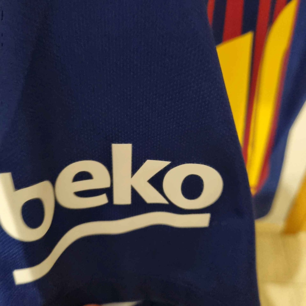 10 - FC BARCELONA - MESSI