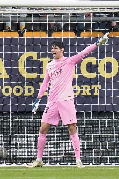 13 - Sevilla FC - Bono