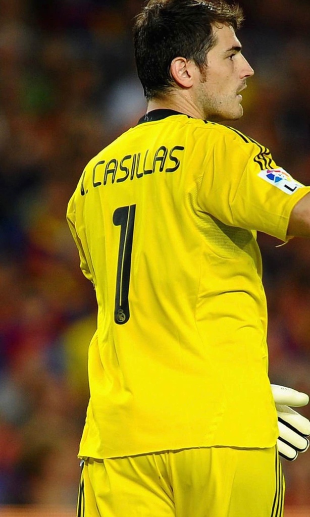 1 - Real Madrid - Casillas