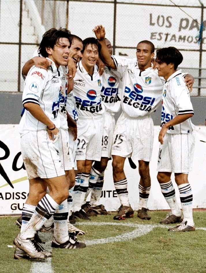 2 - Comunicaciones F.C.