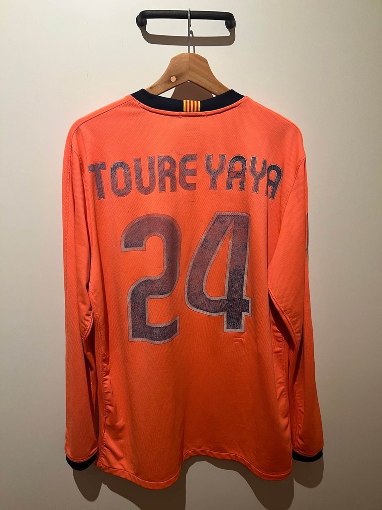 24 - Barcelona - TOURE YAYA - ID18463 - img2