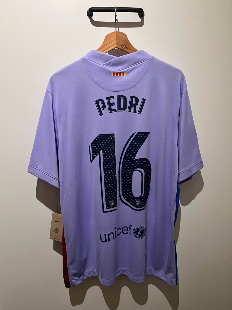 16 - Barcelona - PEDRI - ID18539 - img2
