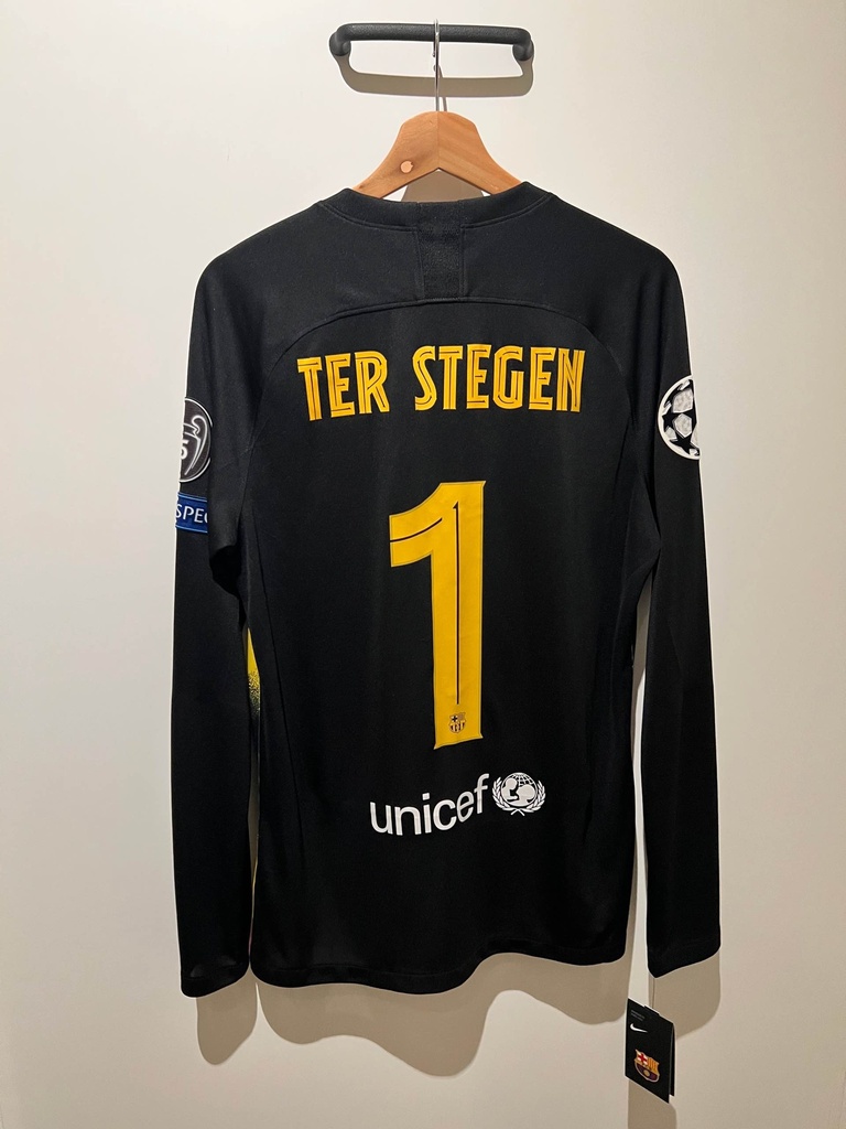 1 - Barcelona - TER STEGEN - ID18552 - img2