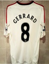8 - Liverpool FC - Gerrard