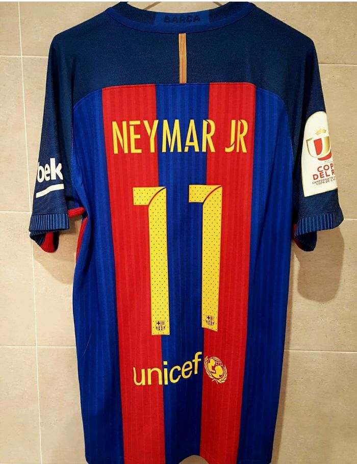 11 - FC Barcelona - Neymar Jr