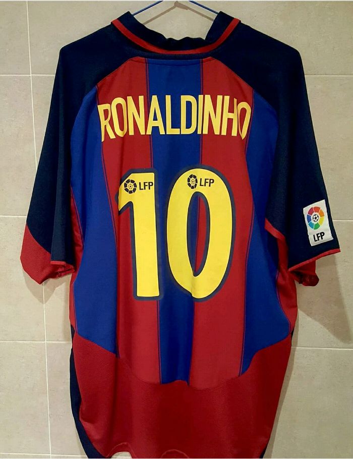 10 - FC Barcelona - Ronaldinho