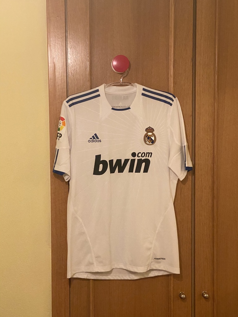 23 - Real Madrid - Özil