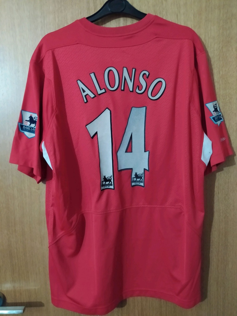 14 - Liverpool - ALONSO