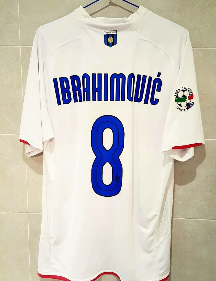 8 - FC Internazionale Milano - Ibrahimovic