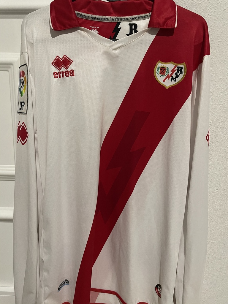 19 - Rayo Vallecano de Madrid Sociedad Anónima Deportiva - JONATHAN V.