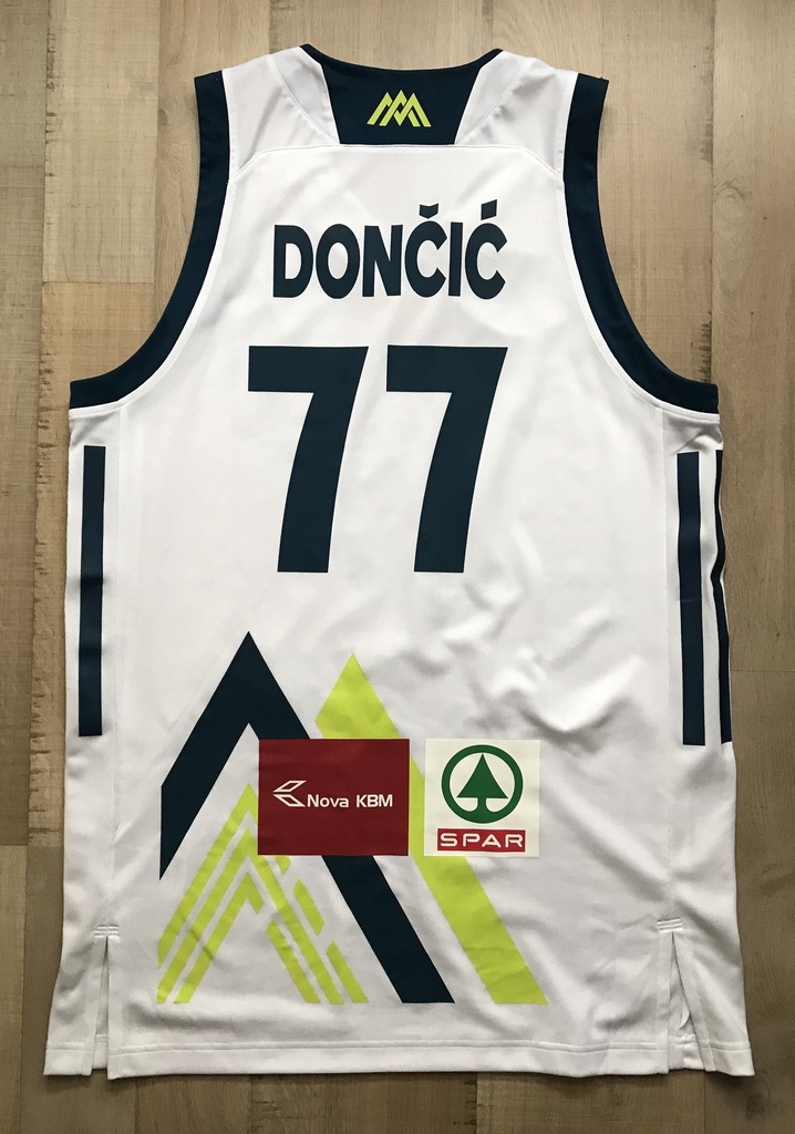 77 - Eslovenia - Doncic