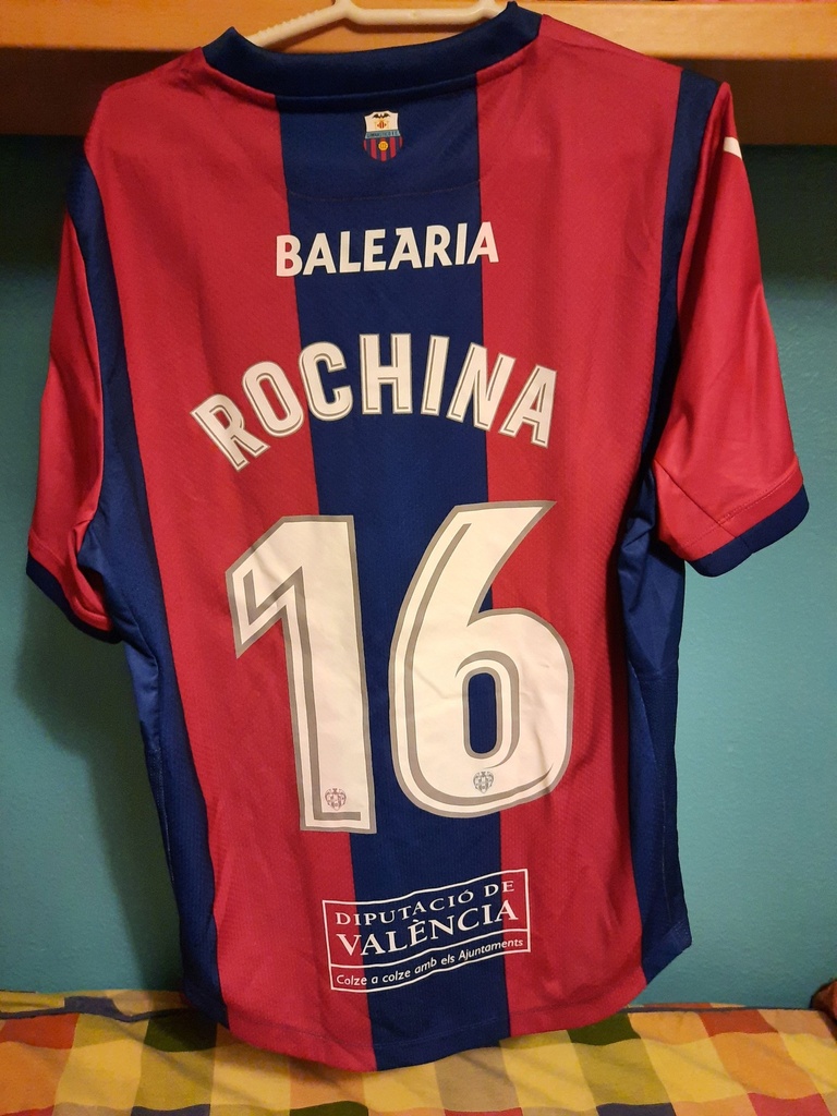 16 - Levante - Rochina