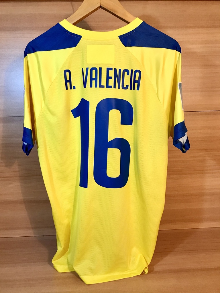 16 - A. Valencia
