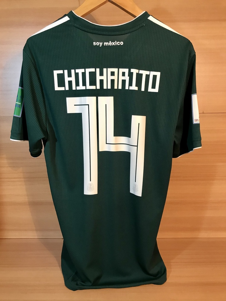 14 - Chicharito