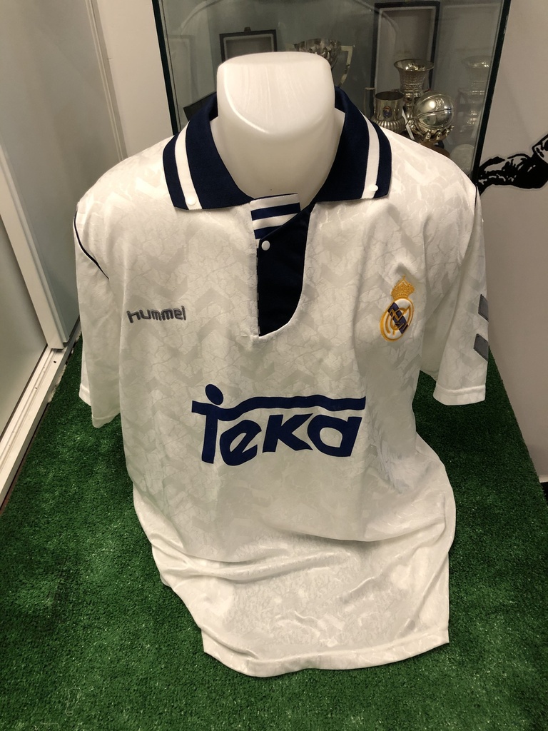 16 - Real Madrid - No