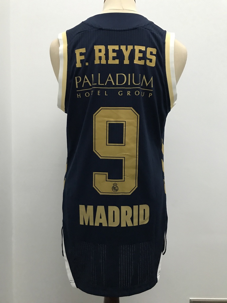 9 - Real Madrid - F.REYES