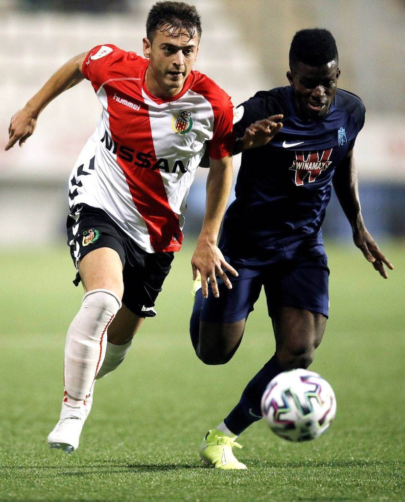 12 - Granada cf - AZEEZ