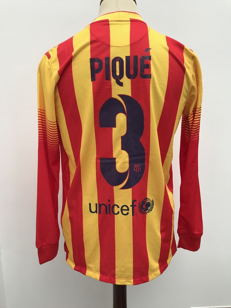 3 - Fc Barcelona - PIQUÉ