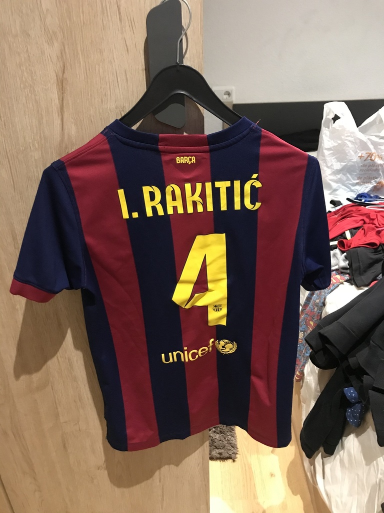 4 - FC Barcelona - I. Rákitic