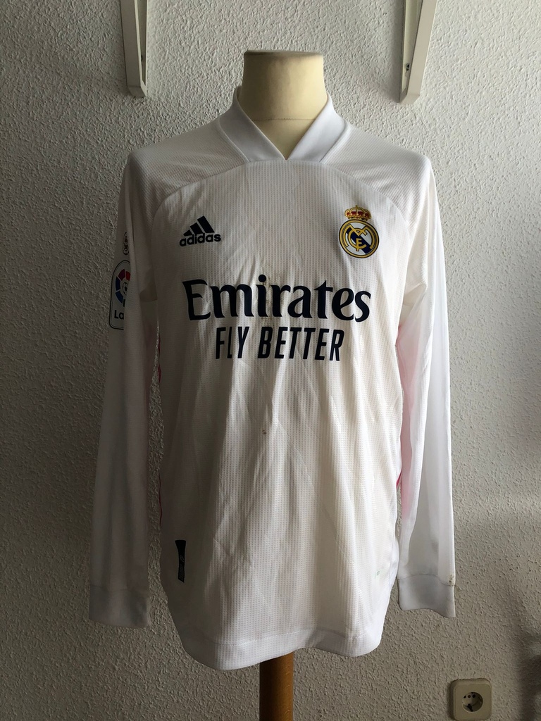5 - Real Madrid - R. Varane