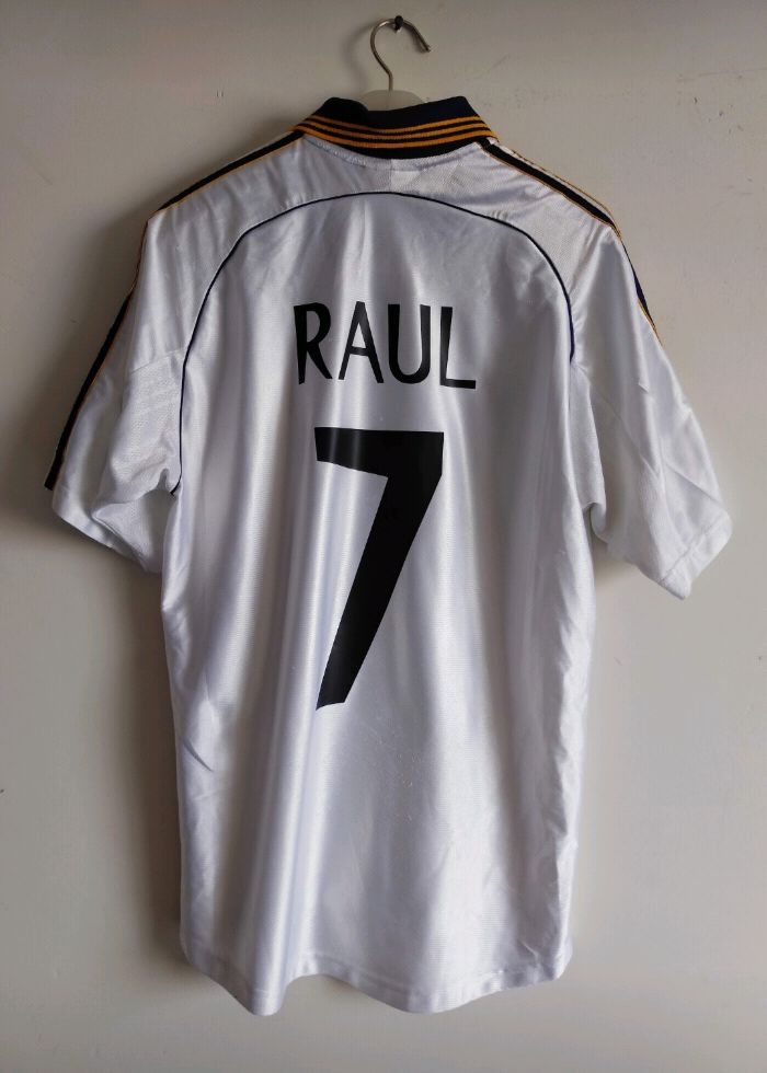 7 - Real Madrid - Raúl