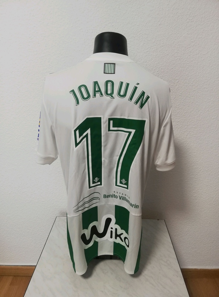 17 - Real Betis - Joaquín