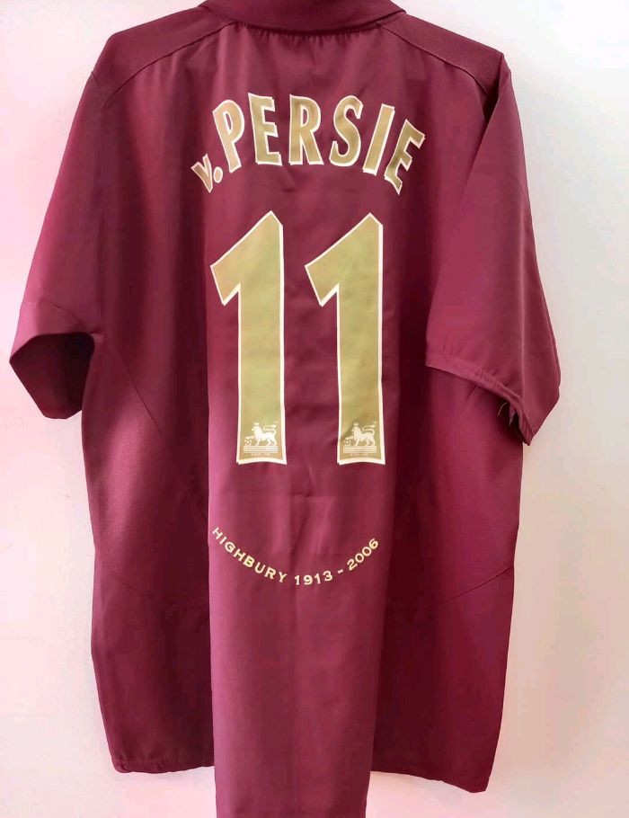 11 - Arsenal - Van Persie