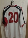 Camiseta sin nombre