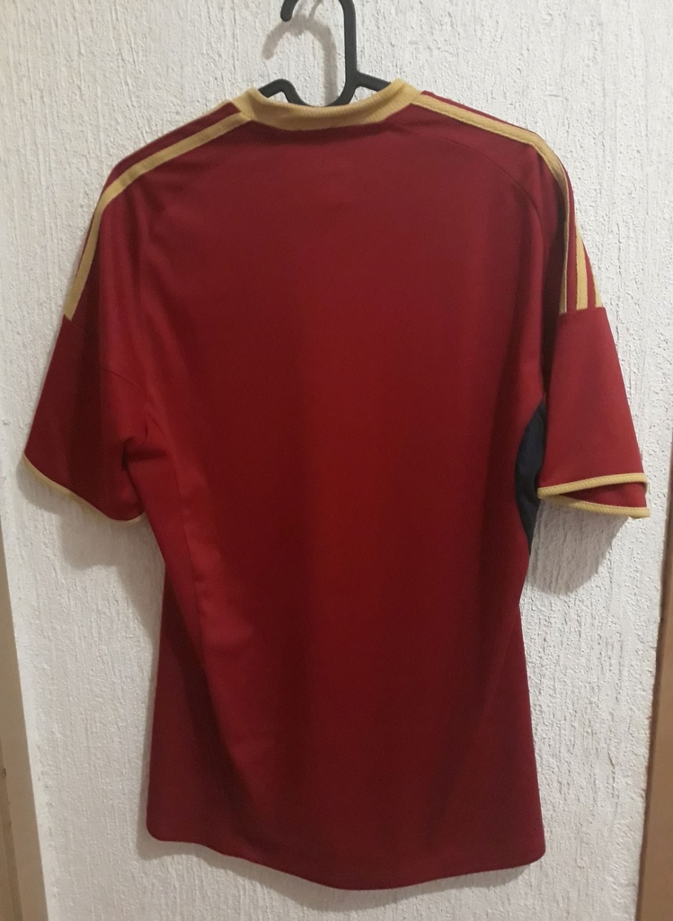 Camiseta sin nombre