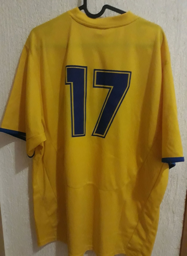 Camiseta sin nombre