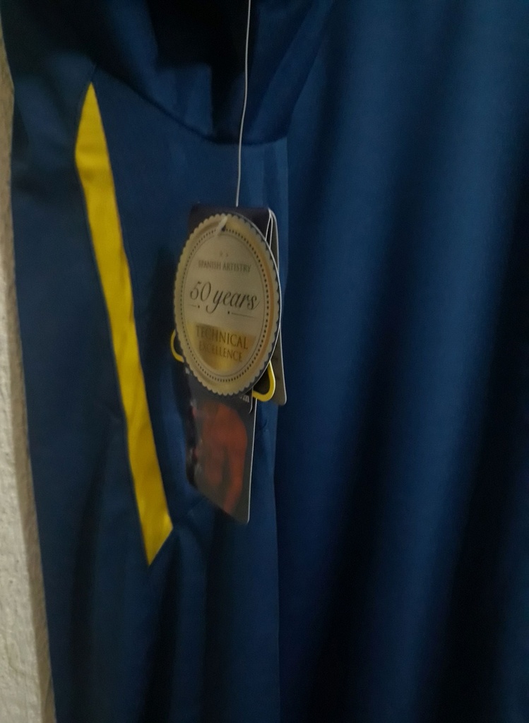 Camiseta sin nombre
