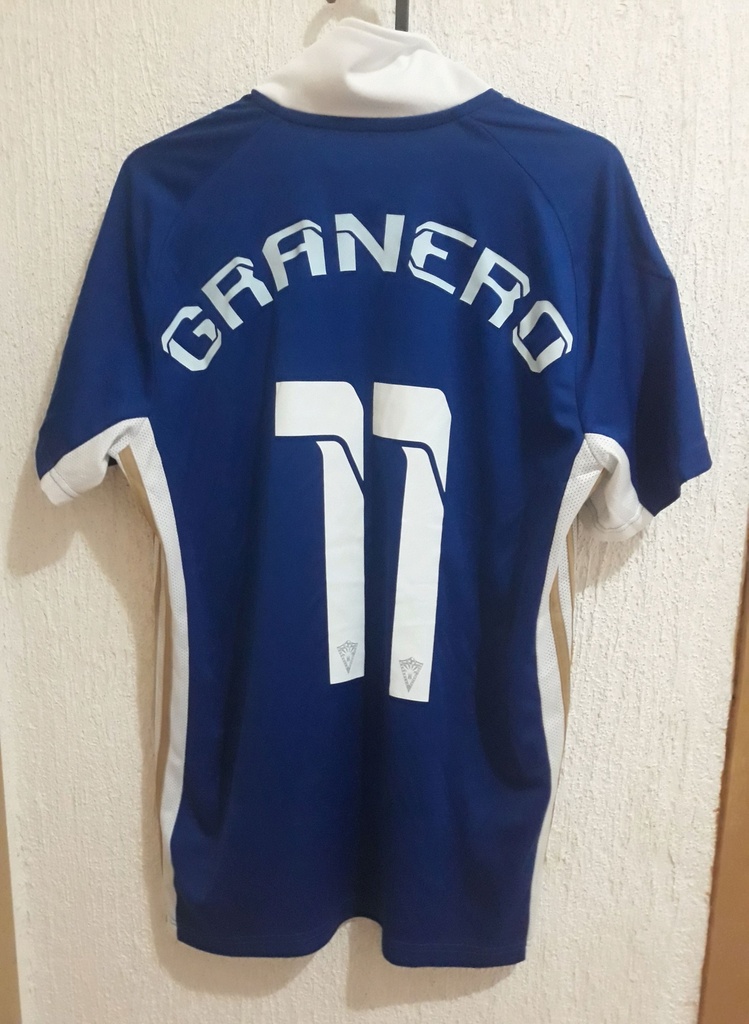 Camiseta sin nombre